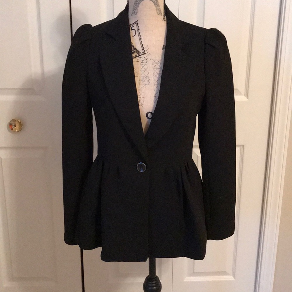 Leifsdottir black peplum blazer size 6 NEVER worn